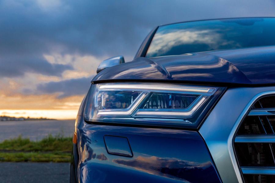 Детали экстерьера Audi SQ5 3.0 TFSI 2017 года  (NA) (фото 42 из 55)